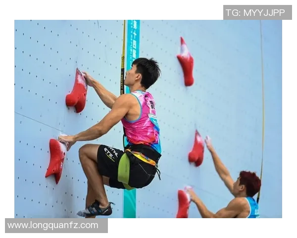 成都攀岩队与杭州攀岩队赛后状态分析与表现对比